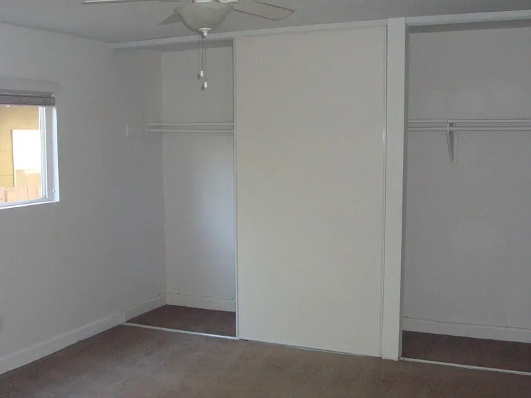 5848 Greenleaf Ave #12 — Photo 11