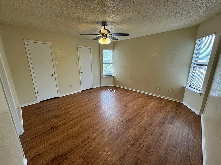 3407 Victoria Cir — Photo 12