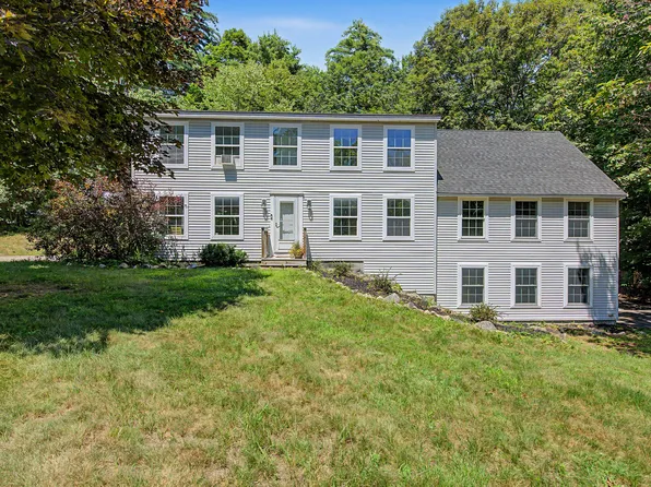9 Monroe Drive, Naples, ME 04055
