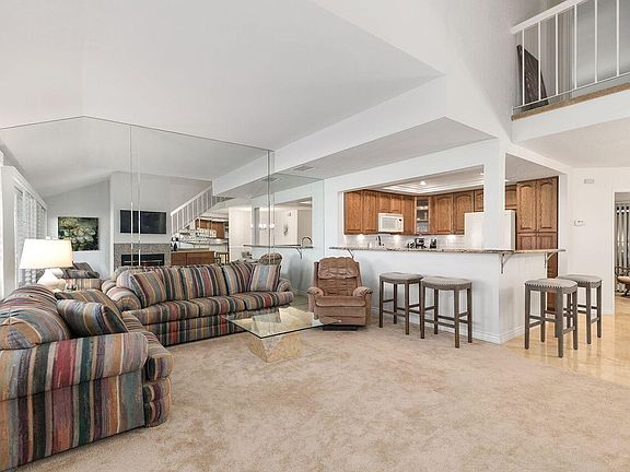 5th image of 41492 Woodhaven Dr W