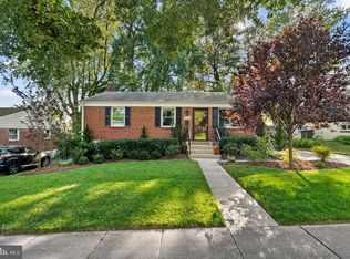 4704 Olden Rd, Rockville, MD 20852