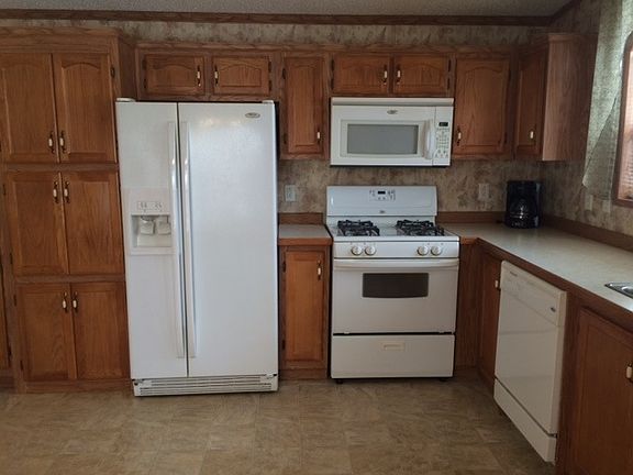3rd image of 4434 Santiago Blvd S