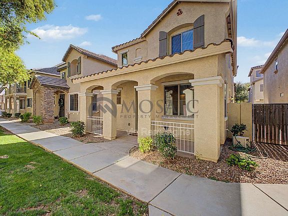 3rd image of 3784 E Santa Fe Ln