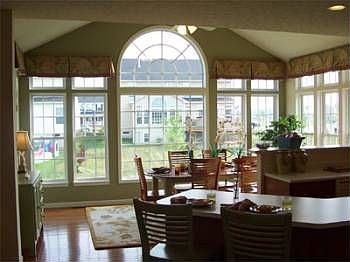 3rd image of 796 Admore Dr