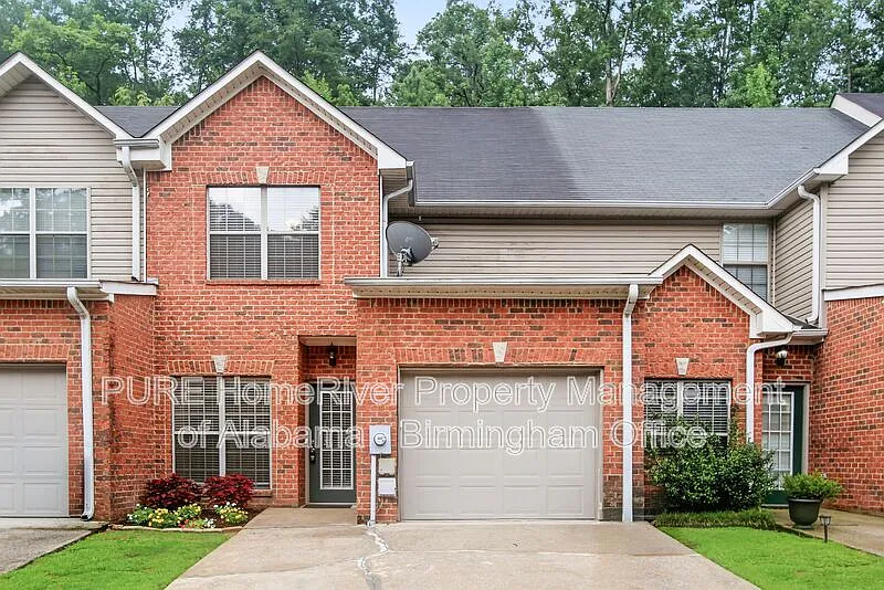 456 Highland Cove Dr