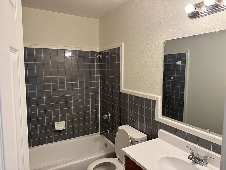 726 Martindale Rd — Photo 16