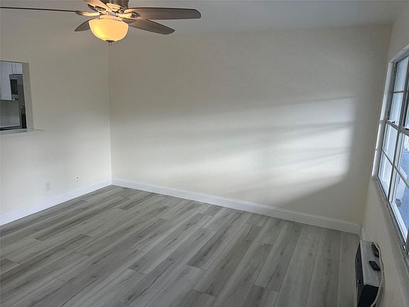 2nd image of 118 S Ventnor F #118
