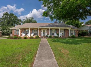108 Shirley Dr, Florence, AL 35633