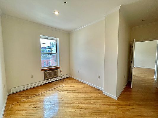 4th image of 250 14th St #4D