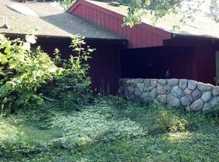 8600 Fenner Rd, Laingsburg, MI 48848