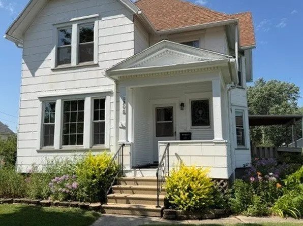 1206 Washington St, Mendota, IL 61342
