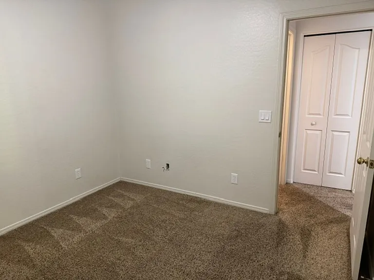 4964 Summit Cir — Photo 9