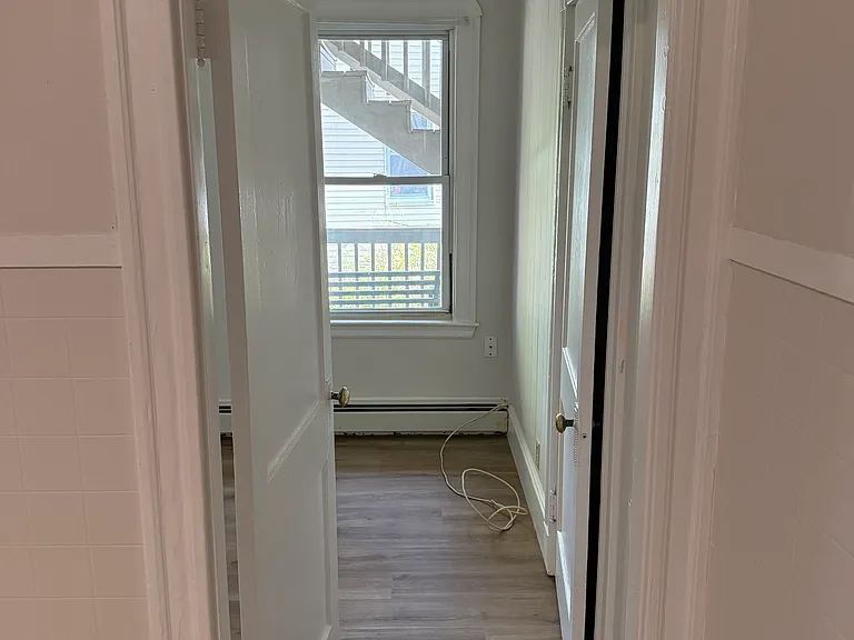 270 Washington St #1R — Photo 11