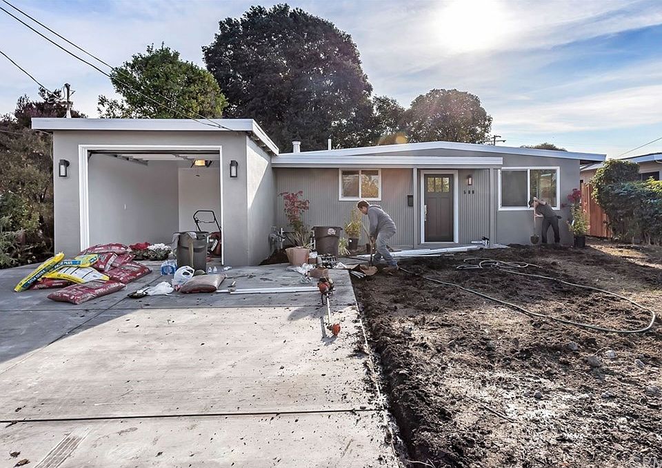 1st image of 590 Balsam Ave