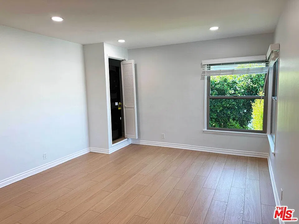 2 bed, 1.0 bath, 813 sqft, $3,100 — Photo 4