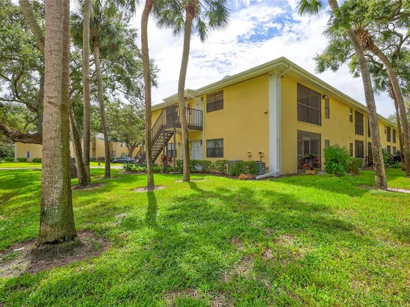 3001 58th Ave S APT 615, Saint Petersburg, FL 33712