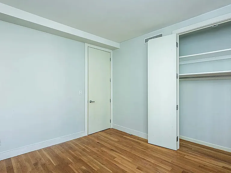 20 Fayette St #3R — Photo 16