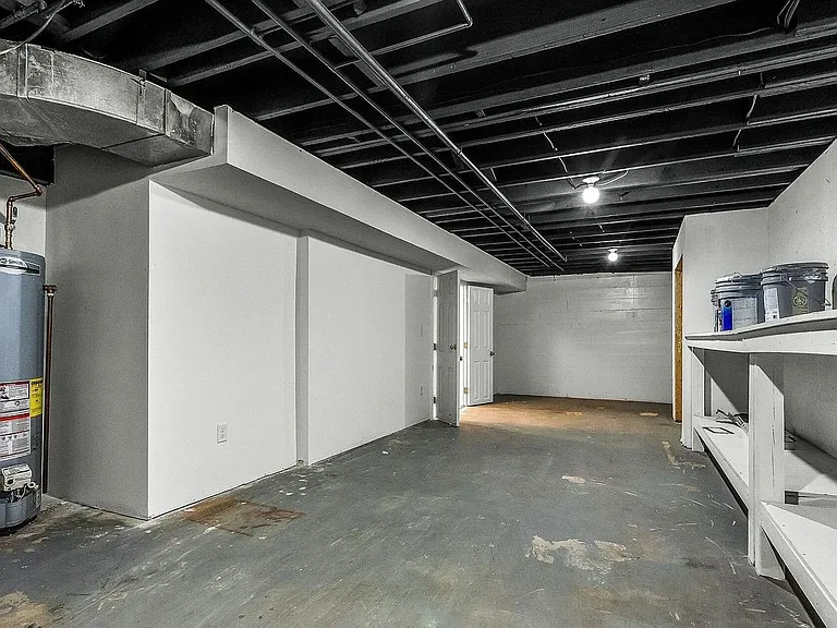 400 Newman Way — Photo 29