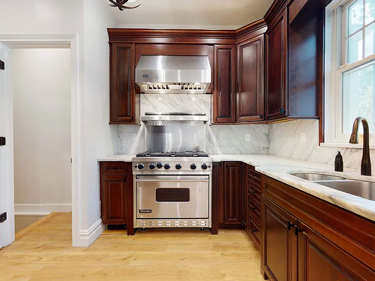 138 Shippen St #1 — Photo 4