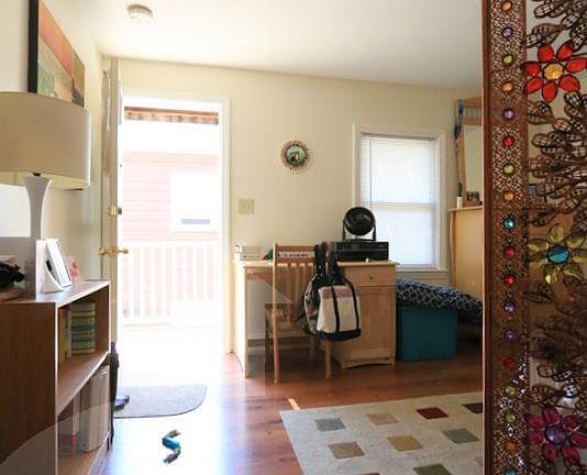 3rd image of 128 Pine St #3