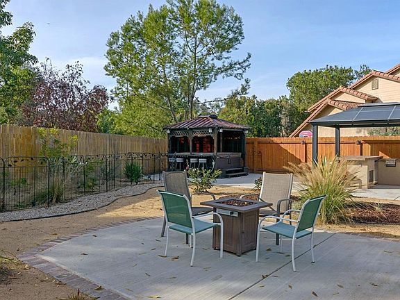 4th image of 12948 Pine Manor Ct
