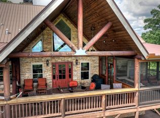 166 Lady Slipper Ln, Mineral Bluff, GA 30559