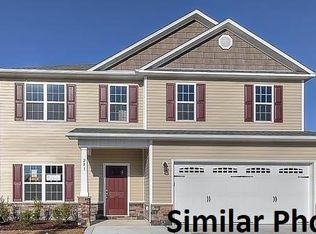 211 Village Dr, Jacksonville, NC 28546