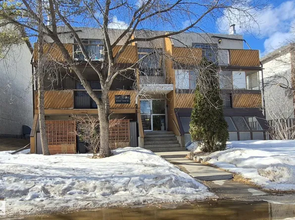 9140 149th St NW #4, Edmonton, AB T5R 1C2