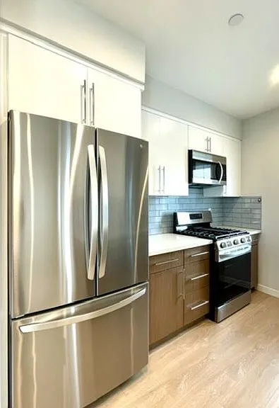 4937 W 20th St #1/4 — Photo 8