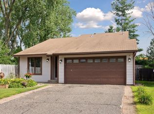 1361 Viewcrest Rd, Shoreview, MN 55126