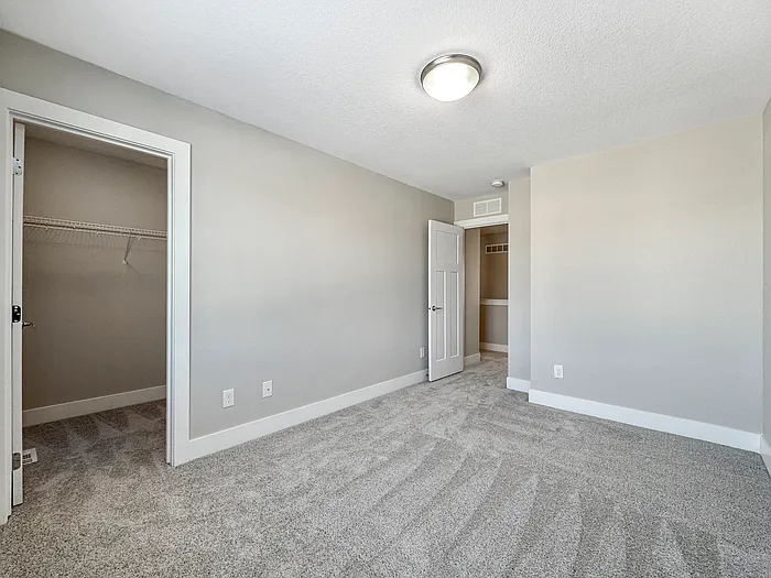 3 bed, 2.5 bath, 1550 sqft, $1,850 — Photo 4