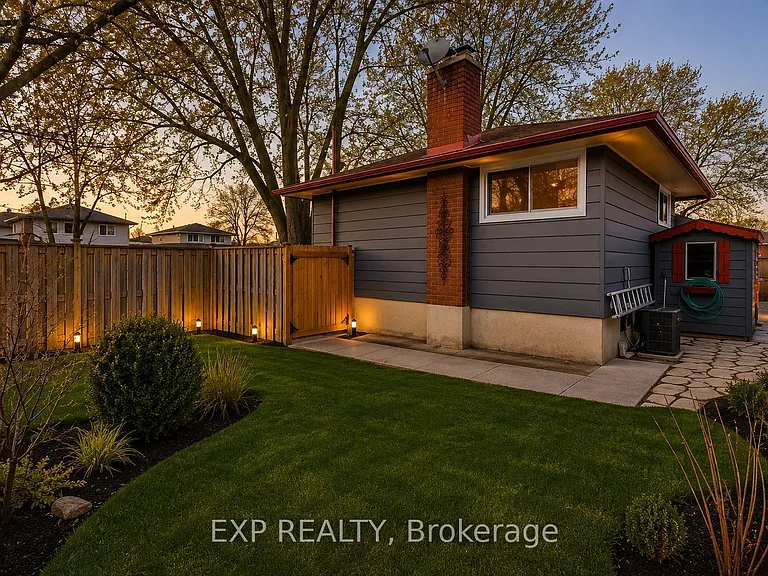 33 Fairlawn Rd — Photo 34