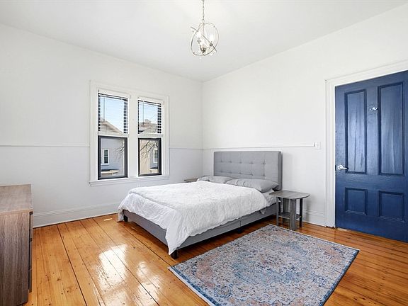 3rd image of 3 Laurel St
