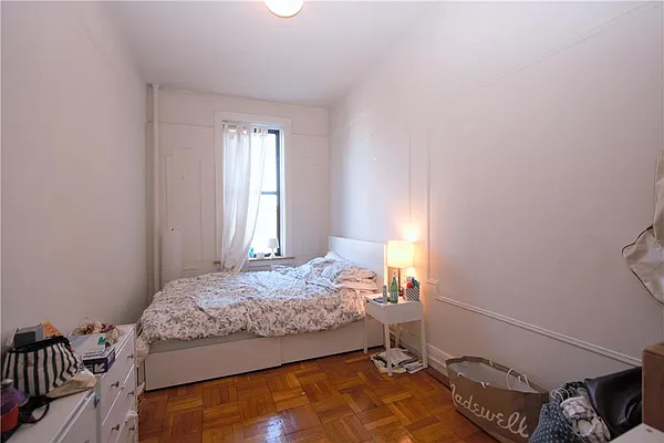 Rented by R New York | media 16