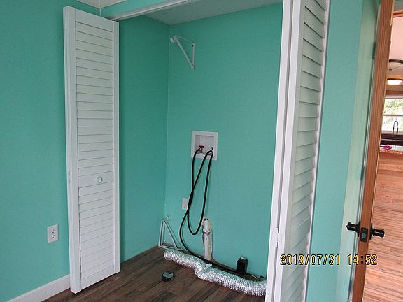 2nd image of 507 E College St