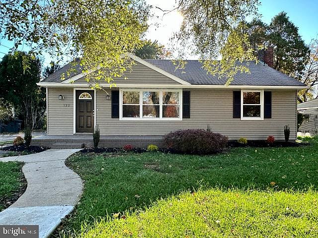 1st image of 122 E Lois Dr