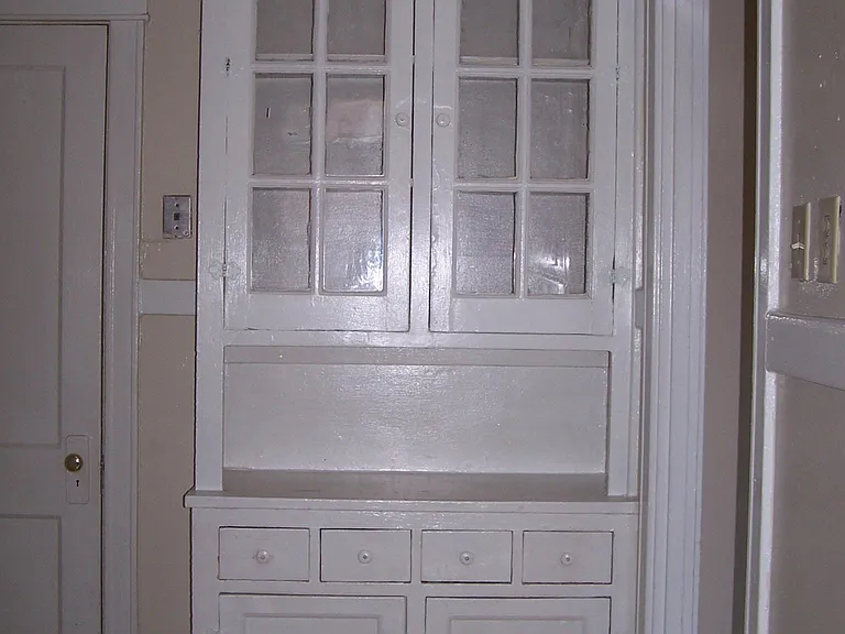755 Heman Ave — Photo 10