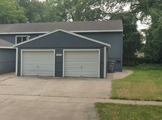 905 7th Ave S, Moorhead, MN 56560