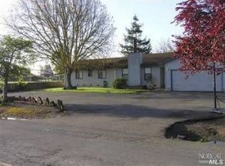 988 Yuba Dr, Santa Rosa, CA 95407