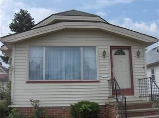1701 Granby Ave, Cleveland, OH