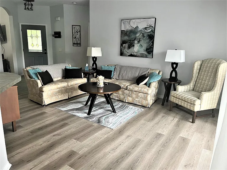 289 Falling Water Dr — Photo 11