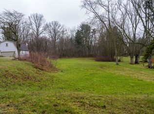 1713 Woods Rd, Akron, OH 44306