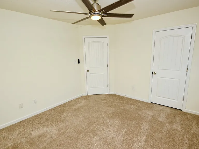 4115 Franklin St — Photo 21