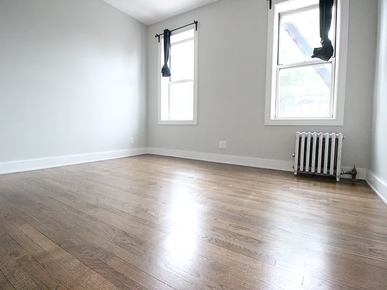 23-19 Steinway St #2A — Photo 9