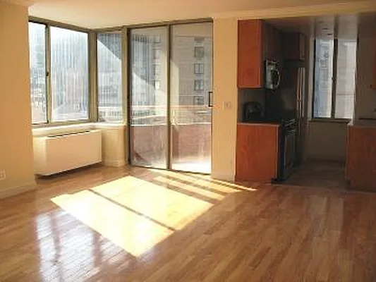 Rented by Corcoran | media 13