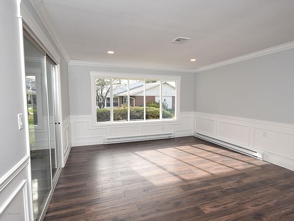 3rd image of 1075D Argyll Cir #1004