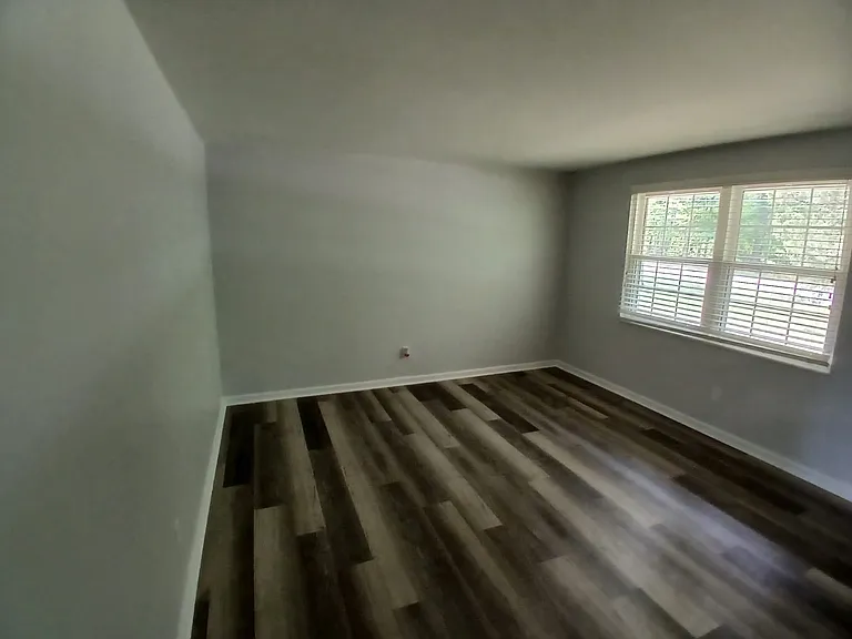 6090 King Arthur Dr — Photo 9