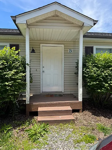 1754 Meadowbrook Ter #B Photo 1