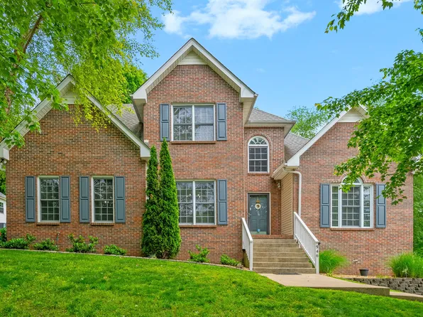 946 Glenraven Dr, Clarksville, TN 37043