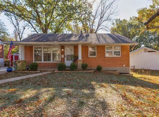 9712 Radio Dr, Saint Louis, MO